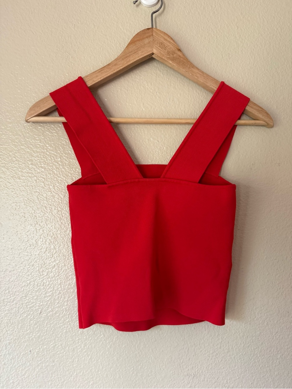 Alice + Olivia Red Square-Neck Tank - Picture 4 of 6